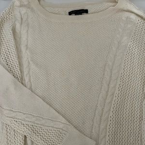 American Eagle Outfitters White Knit Sweater Size XS